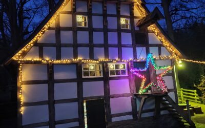 Lebendiger Adventskalender an der Wassermühle